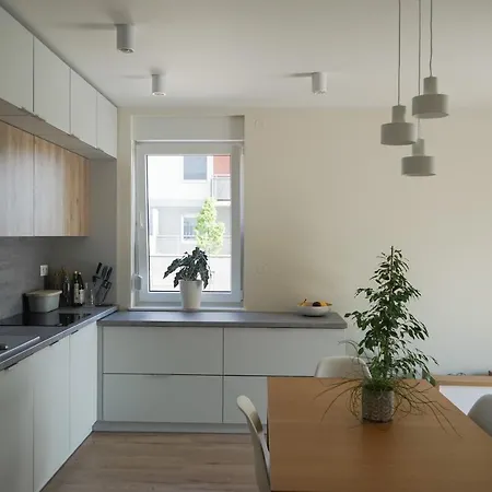 Przytulne Mieszkanie W Cichej Okolicy Апартаменты *