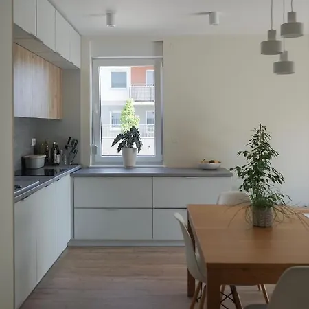 Przytulne Mieszkanie W Cichej Okolicy Apartmán Vratislav
